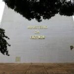 Arrecadação federal bate recorde histórico e soma R$ 325,7 bilhões em janeiro