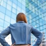 Maioria das mulheres em cargos de chefia diz ter enfrentado barreiras de gênero na promoção