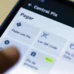 Receita Federal passará a cobrar imposto em transferências bancárias feitas via Pix