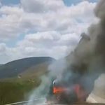 BR-116 é liberada após seis horas de interdição por acidente e incêndio